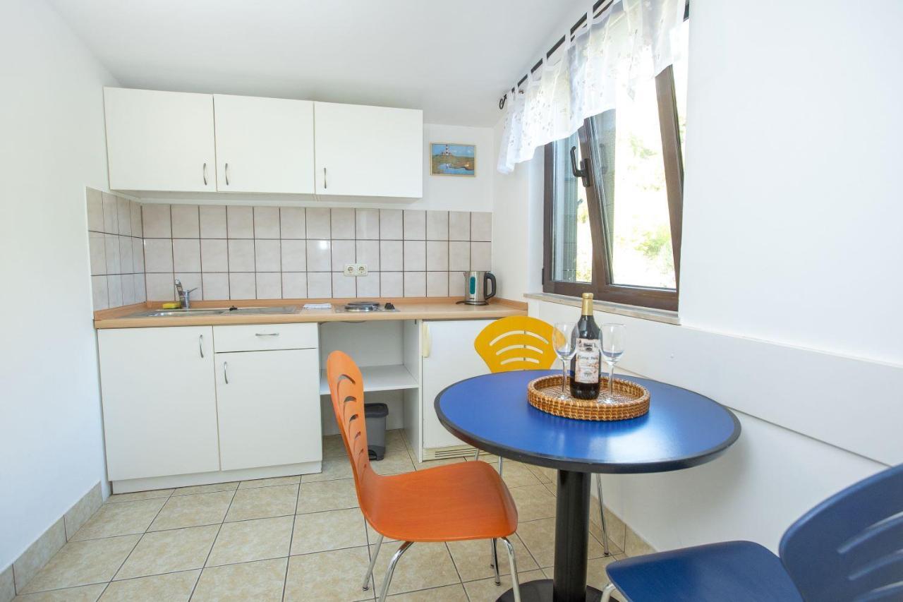 Apartments Mosor Omiš Exterior foto